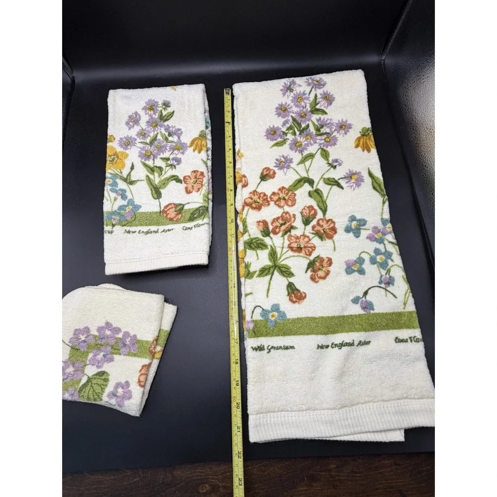 Floral Bath Towel/Washcloth/HandtowelCotton/Purple Blue Orange Vtg Retro MCM 70s